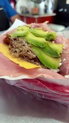 Deleitan a regiomontanos con tortas La Barda de Tampico