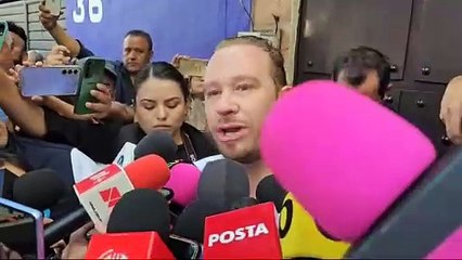 Santiago Taboada emite su voto y hace llamado a la no intervención en elecciones