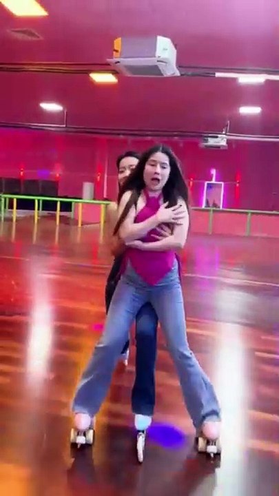 She enjoying skating | skatergirl stunt #dailymotion