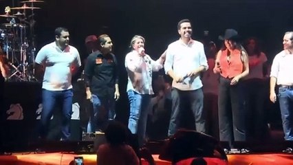 Colapsa escenario en cierre de campaña en Nuevo León; estaba Jorge Máynez