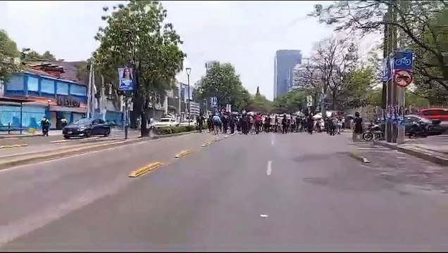 ¡Fuera porros de la UNAM! Marchan estudiantes pidiendo seguridad