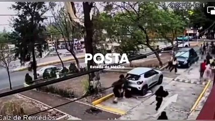 Muere estudiante en enfrentamiento de grupos porriles en el CCH en Naucalpan