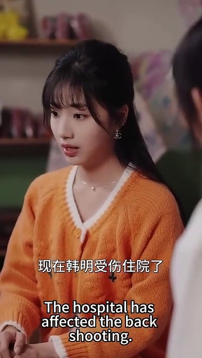 To break a fate-related disaster, she married a man and ignored him. A year later, she found out her new professor was her neglected husband.