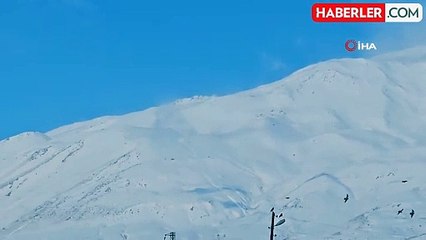 Süphan Dağı'nda Mercek Bulutu Görsel Şölen Sunuyor