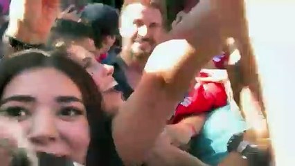 David Beckham se deja querer por fanáticos en Nuevo León; hasta cerveza tomó