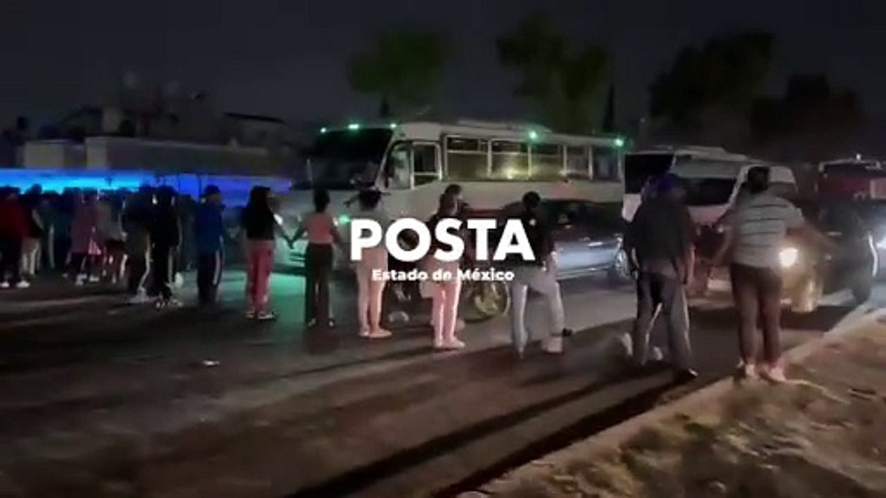 Bloquean carretera Lechería-Texcoco por falta de agua (VIDEO) - Vídeo ...