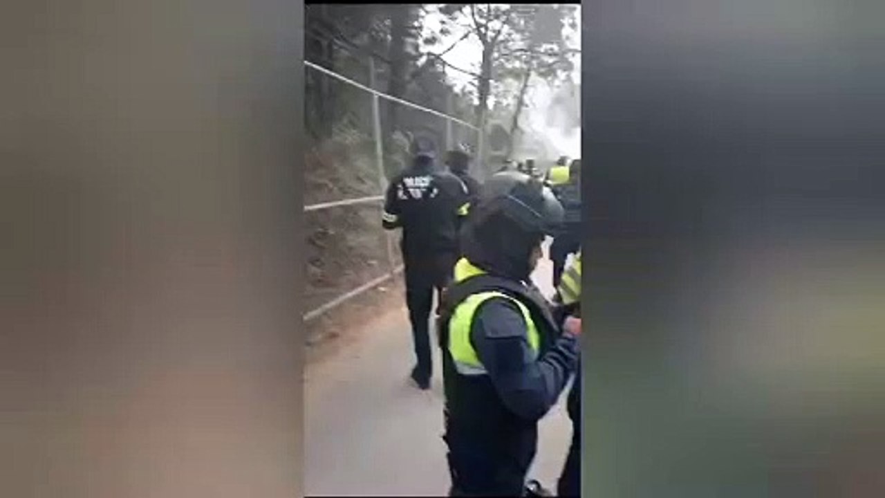 Ataque policías deja una patrulla quemada en Lerma (VIDEO)