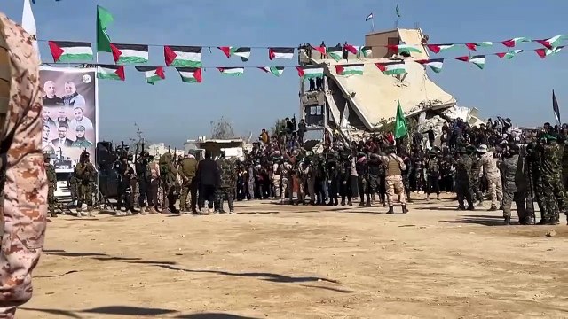 الإفراج عن ثلاثة رهائن إسرائيليين من قطاع غزة