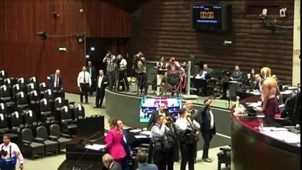 Diputada trans María Clemente García detiene la sesión en la Cámara de Diputados