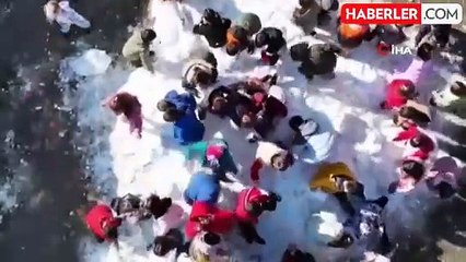 Osmaniye'de Öğrencilere Kar Eğlencesi