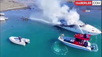 Marmaris'te Yat Yangını: Büyükşehir Ekipleri Müdahale Etti