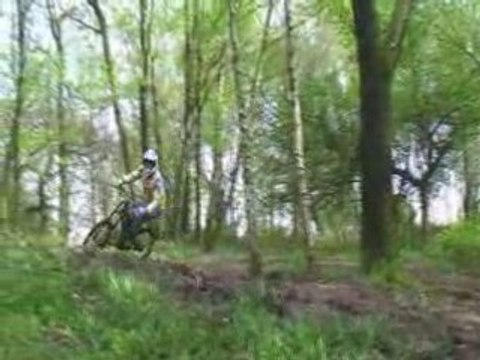 dh montaigu freeride descente mtb vtt fr virage relevé