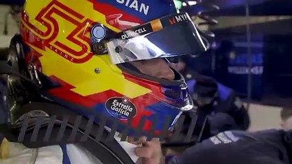 Sainz and Albon hit the track in Williams' new 2025 car