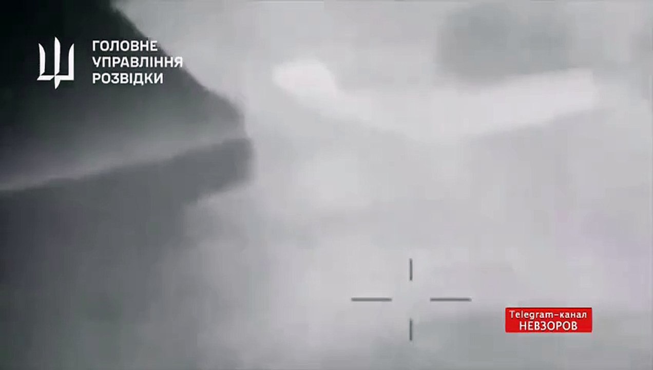Hunde Ucrania buque de guerra ruso con drones marinos en el Mar Negro