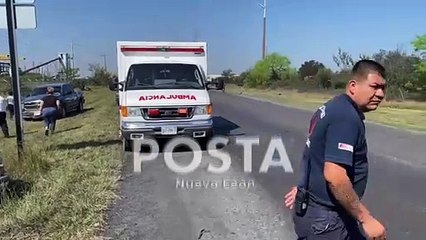 Deja volcadura dos mujeres lesionadas