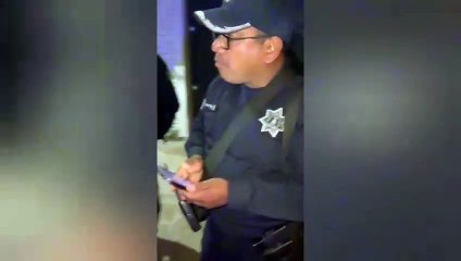 Retienen a activistas por intentar rescatar una vaca moribunda en Ixtapaluca