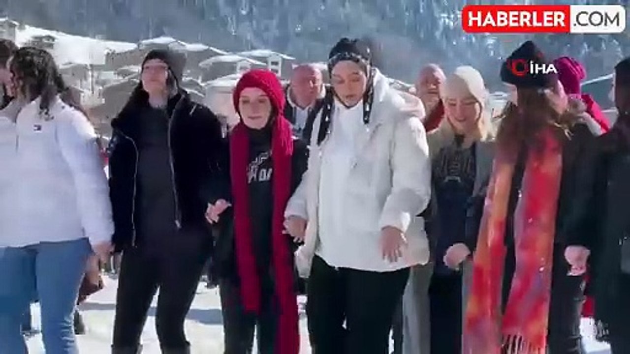 Ayder Kardan Adam Kış Festivali Renkli Görüntül...