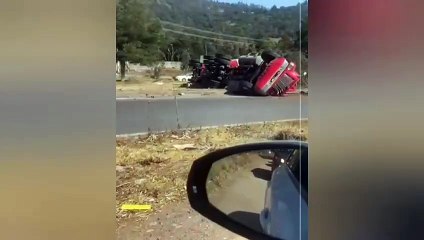 Vuelca pipa cargada con gas LP en Atlacomulco (VIDEO)