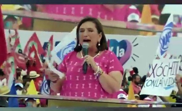 Xóchitl Gálvez con “pacto de sangre” se compromete a mantener programas sociales