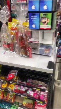 Condones, lubricantes y alcohol, tiendas ponen promociones por San Valentín