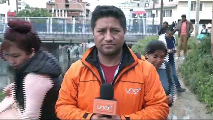 Torrencial lluvia anegó el puente a desnivel de la avenida Ayacucho en Cochabamba