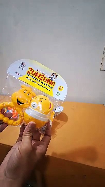 Ratnas Original Zunzuna Musical rattle and oswal rattle teethable 8pcs For Kids