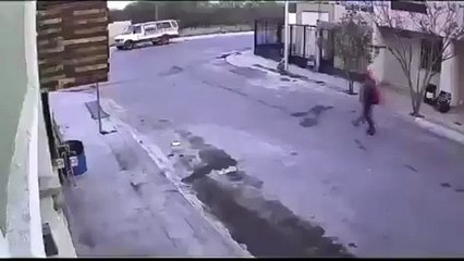 ¿Tembló? Captan fuerte estruendo al poniente de Monterrey (VIDEO)