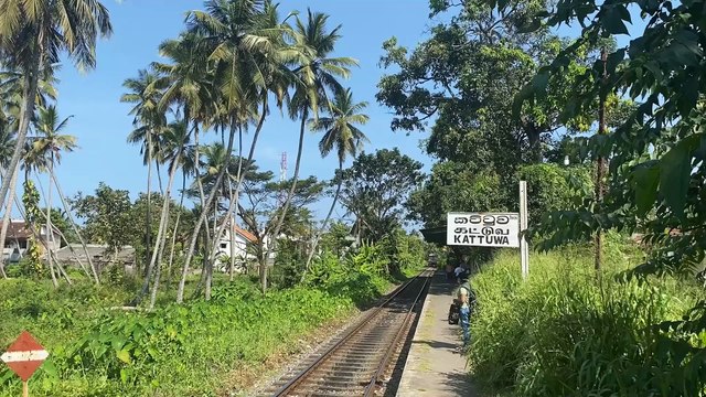 Sri Lanka Railways train trip from Kattuwa to Negombo, Zugfahrt Sri Lanka Eisenbahnen, voyage en train, путешествие поезда Железных дорог Шри-Ланки