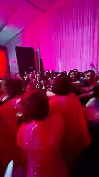 De Las Greñas pelean mujeres en concierto de Manuel Mijares (VIDEO)