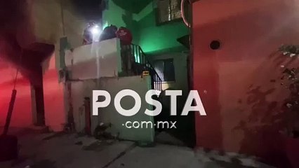Rescatan a hombre que incendió su casa por quemar cobre