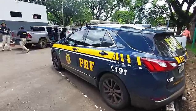 Condutor de Hilux que saiu de Icaraíma com 1.655 quilos de maconha é preso pela PRF 1