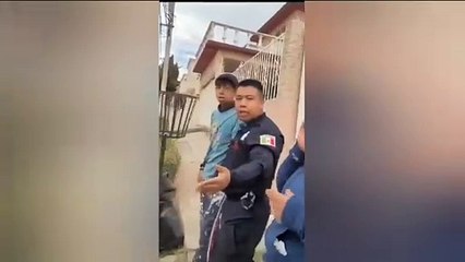 Investigan a policías de Naucalpan, buscaban detener a menor por pintar casa
