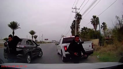 VIDEO l Familia regia vive momentos de terror en carretera hacia Nuevo Laredo