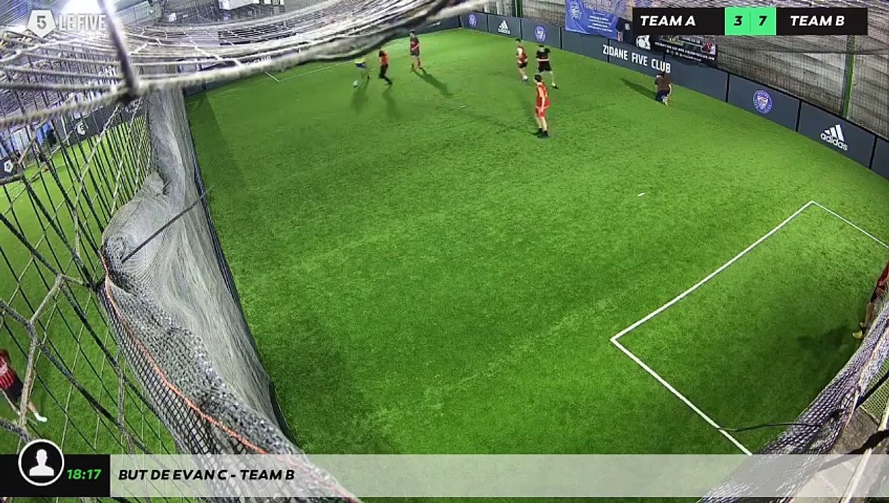 But de Evan C - Team B