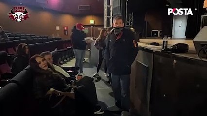 Ernesto Chavana rinde homenaje a Enrique Páez Rubio en la Pastorela VIP en Monterrey