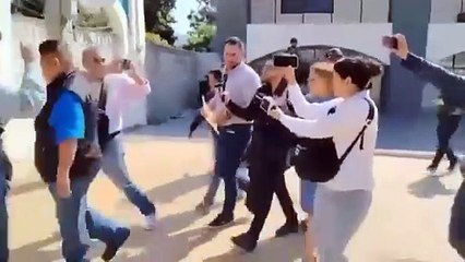 Sergio Alba, ex alcalde, y escoltas golpean a periodistas en Morelos | VIDEO