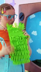 She Breaks a Broken TV to Make a Dream Dog Bed! 🐾 #123go