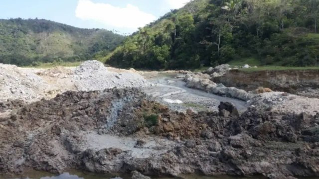 La minería ilegal: una de las razones de la disputa entre el ELN y el Clan del Golfo en Chocó
