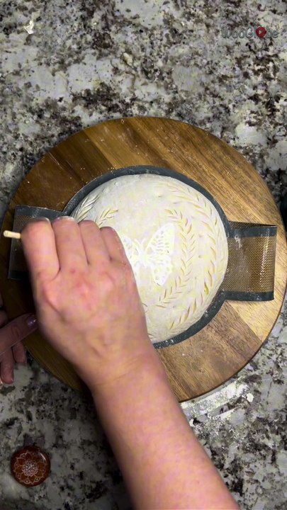 Baker crafts an intricate 3D butterfly sourdough loaf with incredible attention to detail