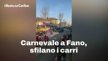 Carnevale a Fano, sfilano i carri