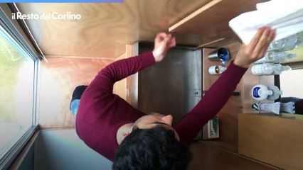 La mini casa da 9 metri quadrati di Leonardo Di Chiara: video