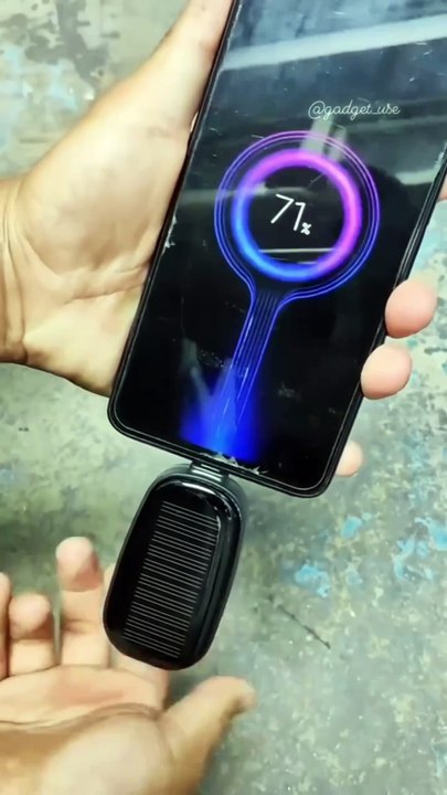 Mini solar power bank