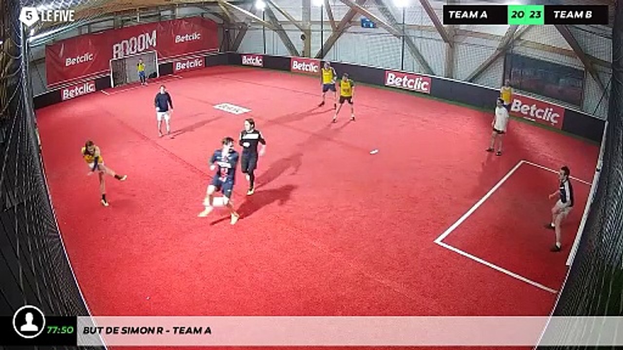 But de Simon R - Team A