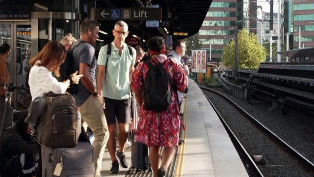 Sydney braces for commuter chaos as rail union disputes continue