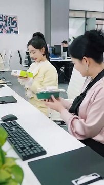 The Untouchable CEO Falls – Pei Yi, a powerful CEO, had never been with a woman. But after a one-night stand, he humbled himself just to make her smile.