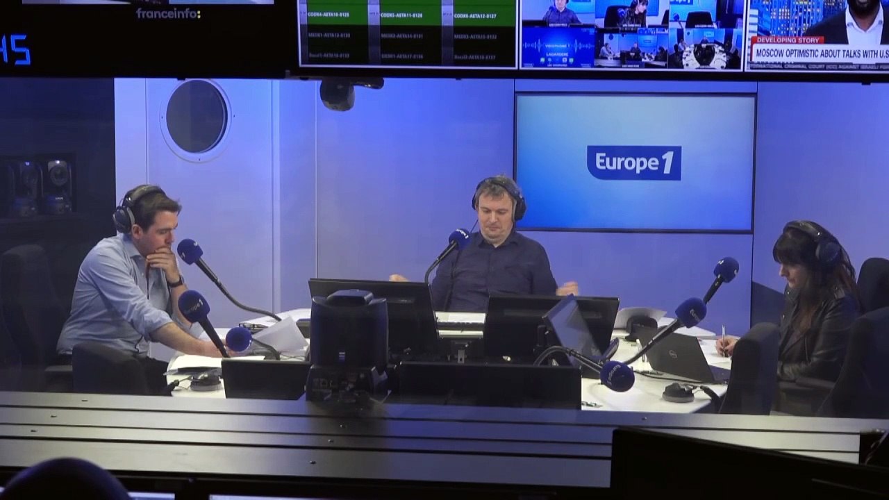 Vols, incendie des locaux, démission du président... Le club de foot de Poissy face aux pressions de voyous de quartiers sensibles de la ville