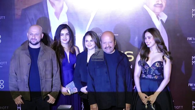Hrithik, Rakesh और Rajesh Roshan के साथ ही पूरा परिवार The Roshans की सक्सेज पार्टी में आया नजर