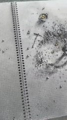 Usa papel cuadriculado para pintar como nunca antes y el resultado es alucinante