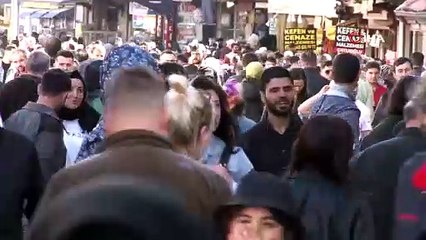 10 yaşındaki bir çocuğun elinde sigara görürseniz şaşırmayın, üzülün!