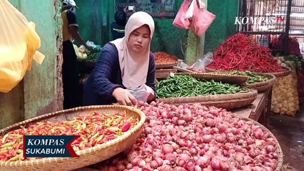 Pedagang Sayuran Keluhkan Omset Penjualan Menurun Drastis
